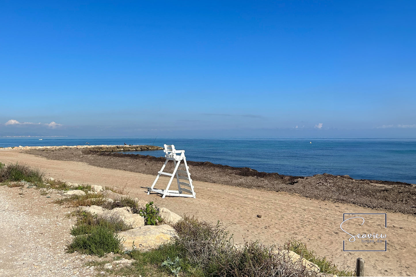Beach house in Denia with a big garden