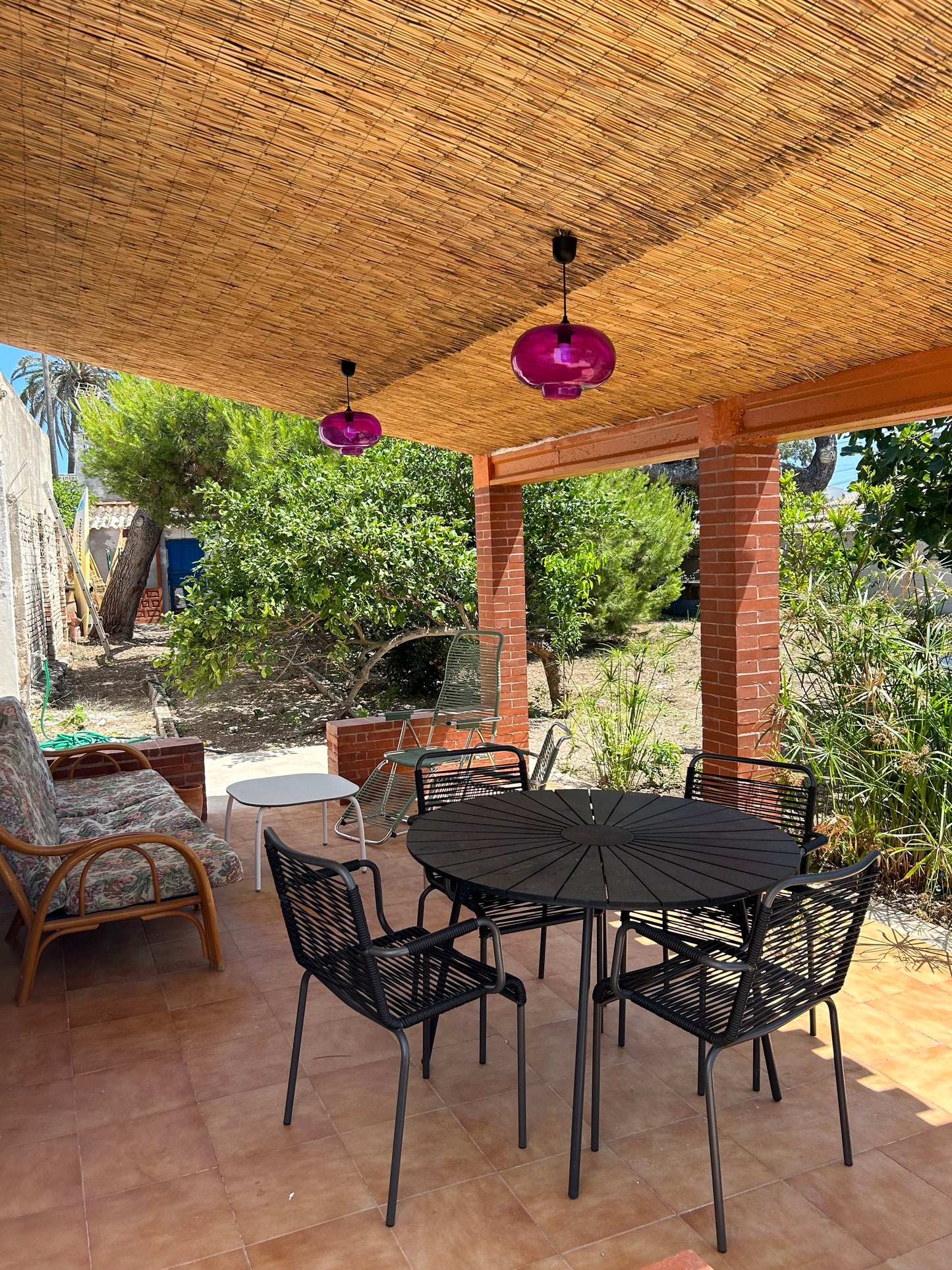 Beach house in Denia with a big garden
