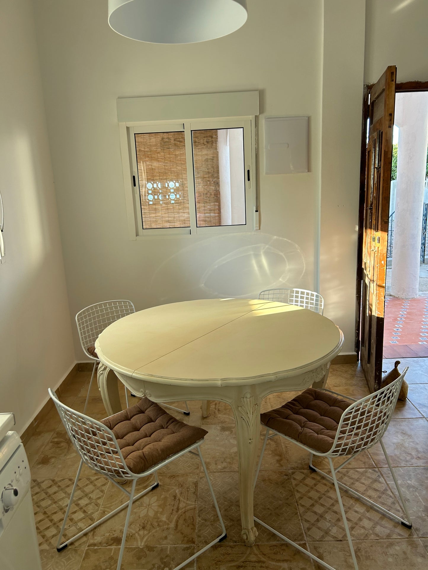 Beach house in Denia with a big garden